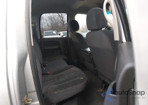 2004 Dodge Ram 1500 z USA, uszkodzony, nr VIN 3D7HA18Z42G194352